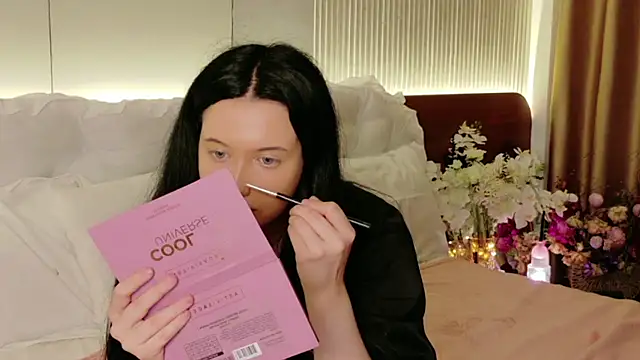 Felicia Herceg online show from 11, 1, 2026