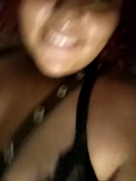 Snapshot of bigfatassmomy chatting on 20, 10, 2025 bigfatassmomy online show from 20, 10, 2025