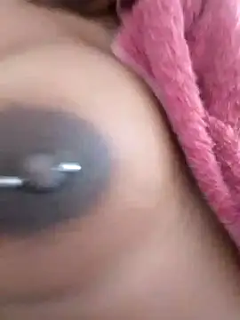 Snapshot of Jennyy31 chatting on 5, 11, 2025 Jennyy31 online show from 5, 11, 2025