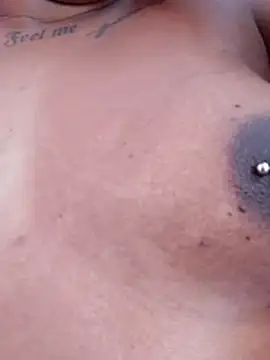 Snapshot of Jennyy31 chatting on 28, 11, 2025 Jennyy31 online show from 28, 11, 2025