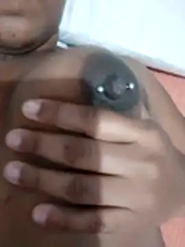 Snapshot of Jennyy31 chatting on 15, 12, 2025 Jennyy31 online show from 15, 12, 2025