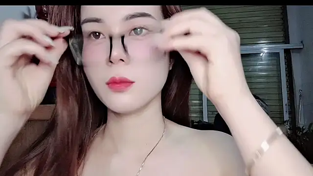 Snapshot of Family-Lovee chatting on 19, 6, 2026 Family-Lovee online show from 19, 6, 2026