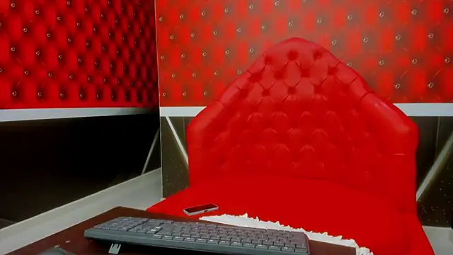 Bianca Millf online show from 7, 2, 2026