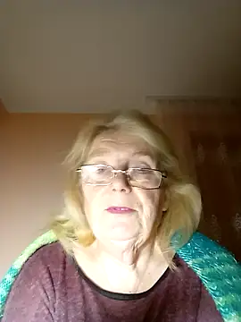 AmyLove353 online show from 6, 11, 2025