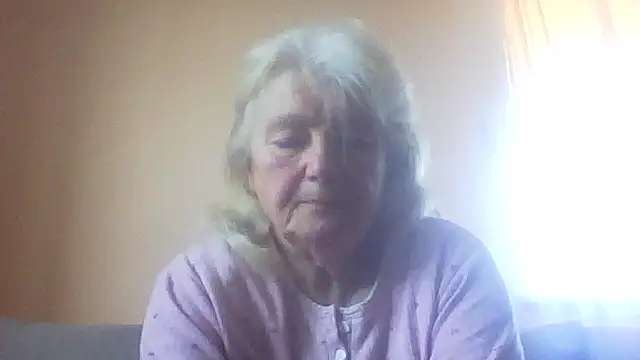 AmyLove353 online show from 22, 4, 2026