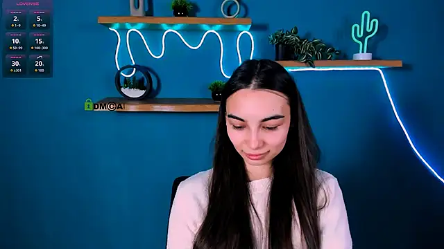 kira light   online show from 17, 11, 2025