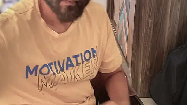 MakeMeAwareAah online show from 15, 4, 2026