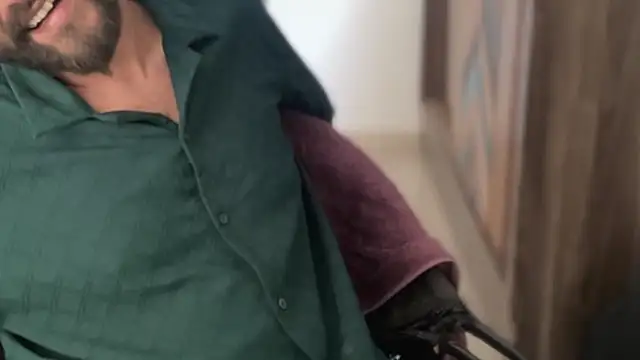 MakeMeAwareAah online show from 17, 4, 2026