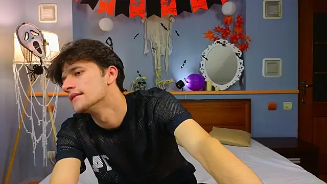 Snapshot of elvano_et chatting on 3, 11, 2025 elvano et online show from 3, 11, 2025