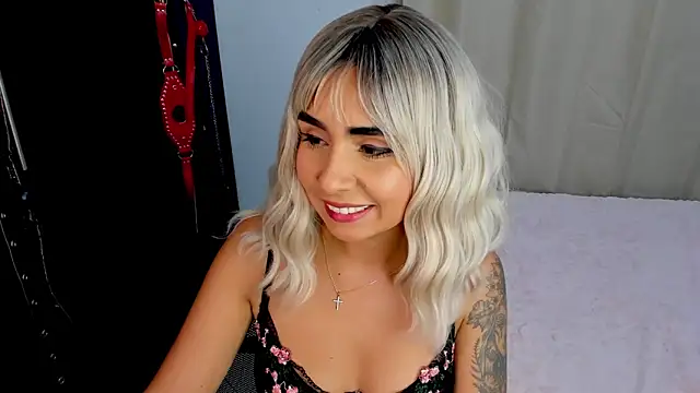 Snapshot of Emilyvalk_ chatting on 26, 2, 2026 Emilyvalk online show from 26, 2, 2026