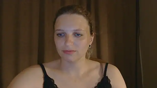 ElisSky301 online show from 10, 6, 2026