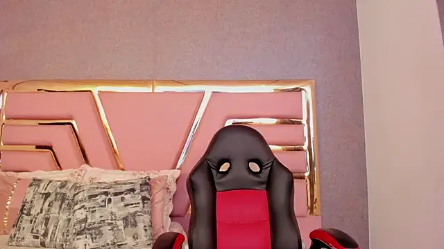 Britanny-Jhonsons online show from 23, 12, 2025