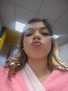 Snapshot of CheekyPeachXXX chatting on 17, 6, 2026 CheekyPeachXXX online show from 17, 6, 2026