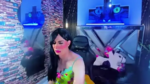 Jennfer Winson online show from 15, 11, 2025