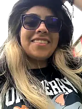 Snapshot of Antonella_Gomez01 chatting on 1, 11, 2025 Antonella Gomez01 online show from 1, 11, 2025