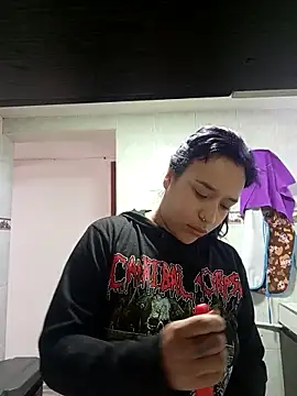 Isis Bathory online show from 15, 11, 2025