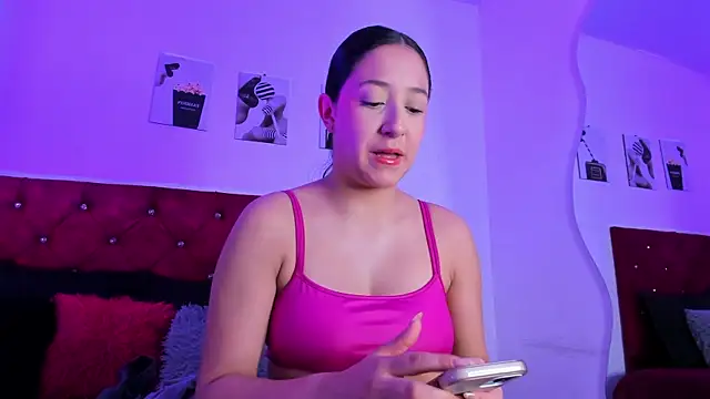 Snapshot of kittymonroe1 chatting on 3, 6, 2026 kittymonroe1 online show from 3, 6, 2026