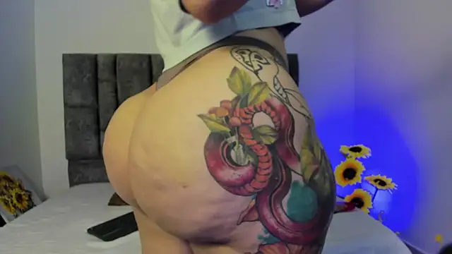 miah storm online show from 23, 10, 2025