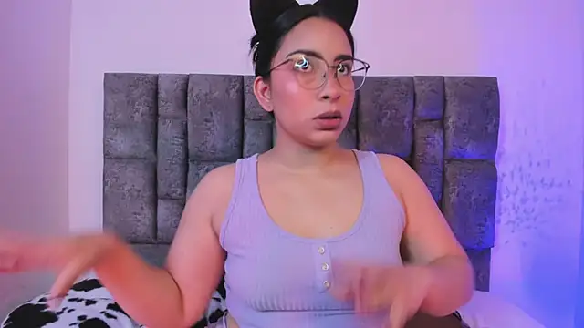 miah storm online show from 5, 11, 2025