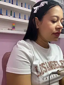 PaulaCruz01 online show from 25, 10, 2025