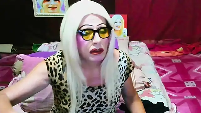 Snapshot of horni4luv chatting on 18, 4, 2026 horni4luv online show from 18, 4, 2026