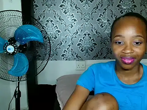 Snapshot of Patronaxxx chatting on 22, 10, 2025 Patronaxxx online show from 22, 10, 2025