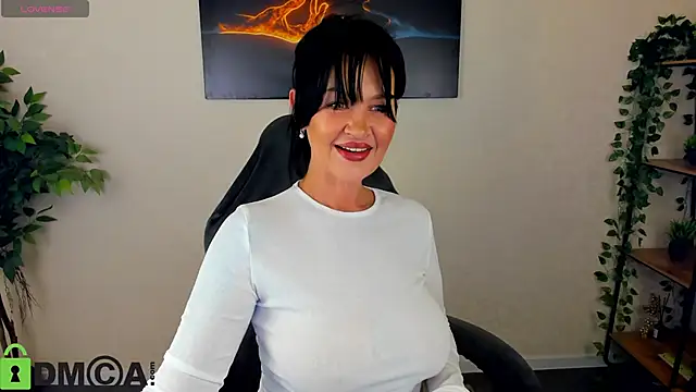 Sara Devills online show from 18, 4, 2026