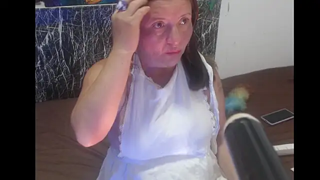 Debora Cienfuegos25 online show from 26, 11, 2025