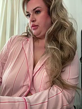 Scottish Milf Bella xo online show from 19, 1, 2026