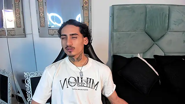 Mr Strike online show from 28, 10, 2025