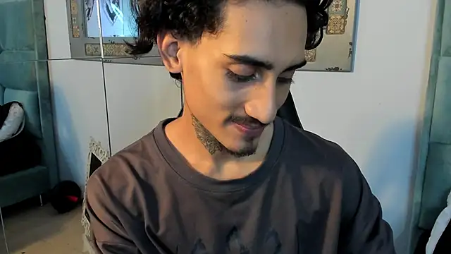 Mr Strike online show from 2, 11, 2025