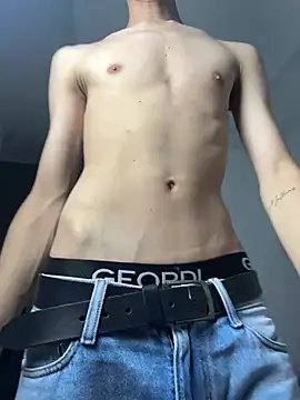 Dominic Thin  online show from 8, 6, 2026