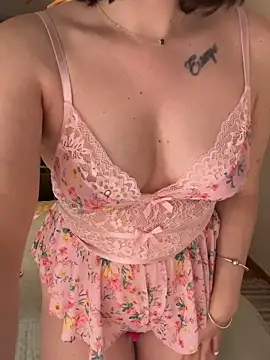  isadora online show from 5, 4, 2026