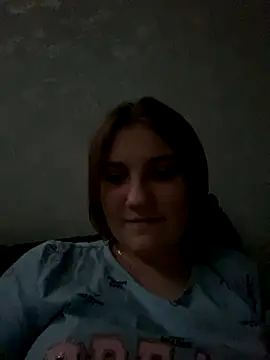 Snapshot of Emily_Sweety__ chatting on 21, 10, 2025 Emily Sweety online show from 21, 10, 2025