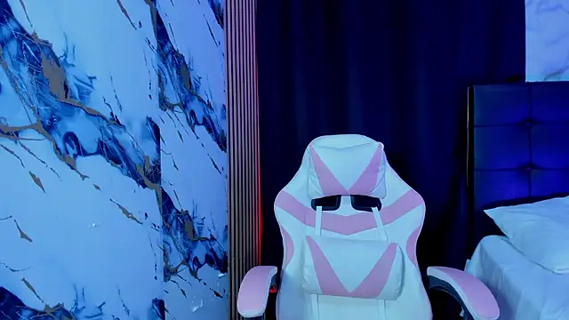 Scarlet DLuce online show from 16, 1, 2026