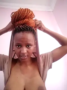 Snapshot of yummy-caramel chatting on 29, 10, 2025 yummy-caramel online show from 29, 10, 2025