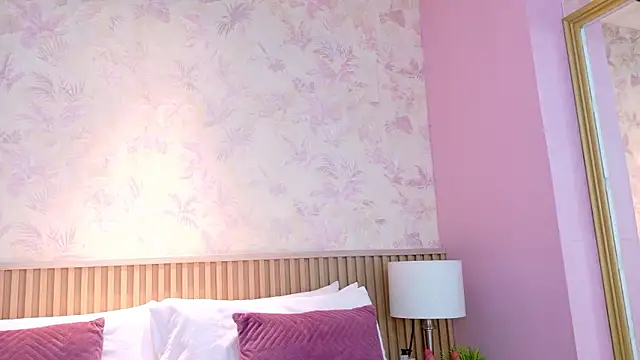 AdelineJhones online show from 12, 1, 2026