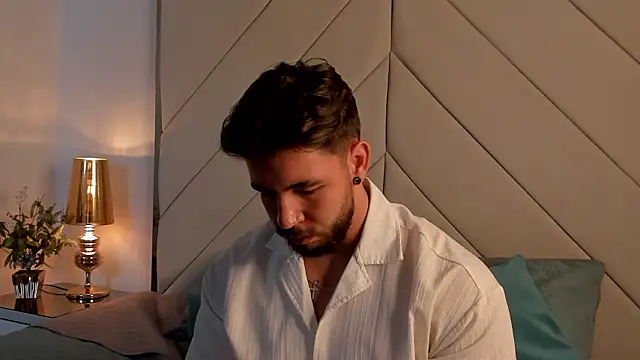 JACKSON STIFLER online show from 8, 3, 2026