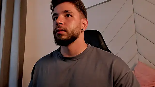 JACKSON STIFLER online show from 14, 4, 2026