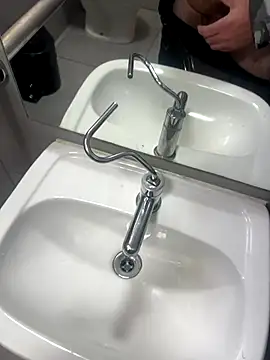 Snapshot of Cannavaro5 chatting on 22, 10, 2025 Cannavaro5 online show from 22, 10, 2025