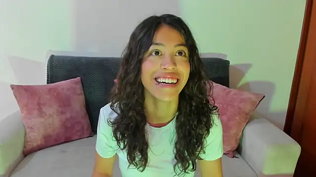 emily jonessxx online show from 14, 11, 2025