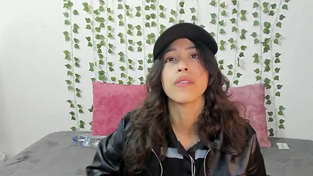 emily jonessxx online show from 15, 1, 2026