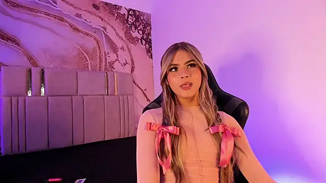 DannysaStar  online show from 28, 11, 2025