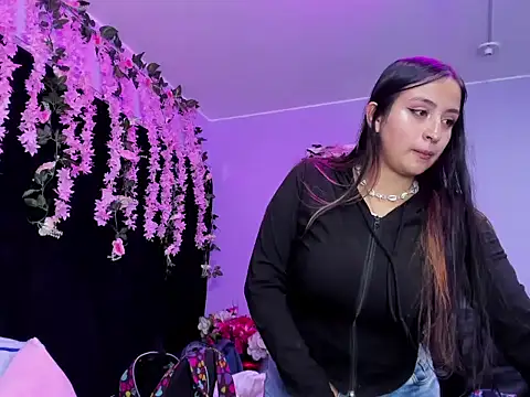 Snapshot of Gabyy_Cooper_ chatting on 24, 5, 2026 Gabyy Cooper online show from 24, 5, 2026