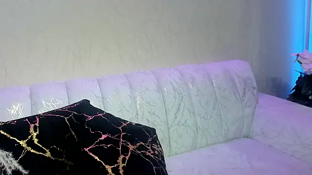 Snapshot of SofiaDiFiore chatting on 28, 10, 2025 SofiaDiFiore online show from 28, 10, 2025