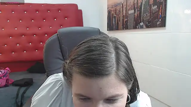 Hills Mia online show from 24, 10, 2025