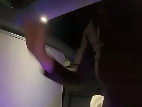 karenchaaan online show from 5, 11, 2025