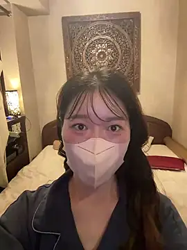 karenchaaan online show from 11, 6, 2026