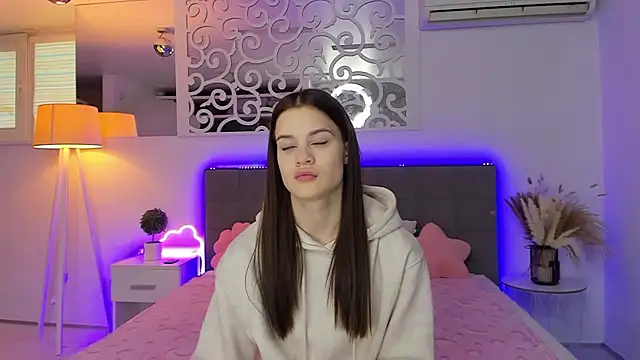 LuisaClover online show from 18, 1, 2026