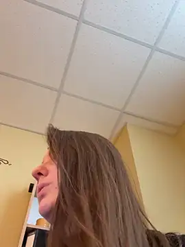 Snapshot of DollyRoma chatting on 29, 10, 2025 DollyRoma online show from 29, 10, 2025